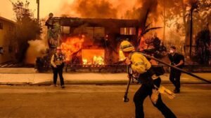 Đức Thánh Cha cầu nguyện cho các nạn nhân do đám cháy ở Los Angeles