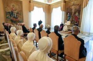 Đức Thánh Cha tiếp các thành viên tạp chí “La Civiltà Cattolica” nhân kỷ niệm 175 năm thành lập