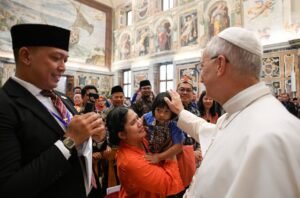 Đức Thánh Cha Lêô gặp cộng đoàn Indonesia ở Roma