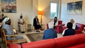 Đức Thánh Cha: Dòng Tên được mời gọi hiện diện tại các “biên cương” của thời đại