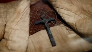 Hai phần ba nhân loại bị tước mất quyền sống đức tin