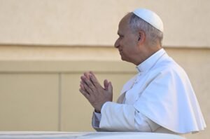 Đức Thánh Cha: “Triết học và đức tin không đối nghịch, nhưng bổ túc cho nhau”