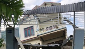 Giáo xứ Na Hang oằn mình trong lũ lụt