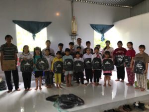 “CHÚT NHỚ NHỚ VỀ CHỖ THƯƠNG THƯƠNG”