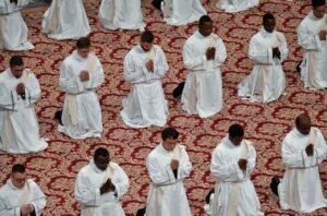 Đức Thánh Cha Lêô XIV: Ơn gọi linh mục đòi hỏi sự hiến dâng tự do và trái tim thuần khiết