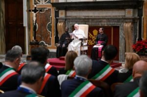 Đức Thánh Cha Lêô XIV: Quyền lực phải khởi đi từ trách nhiệm và phục vụ con người