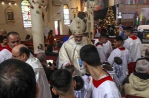 Đức Hồng y Pizzaballa cử hành lễ Giáng Sinh “sớm” với các tín hữu Gaza