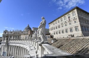 ĐHY Marc Ouellet nói về việc giáo dân và nữ tu đảm nhiệm vị trí lãnh đạo tại Vatican