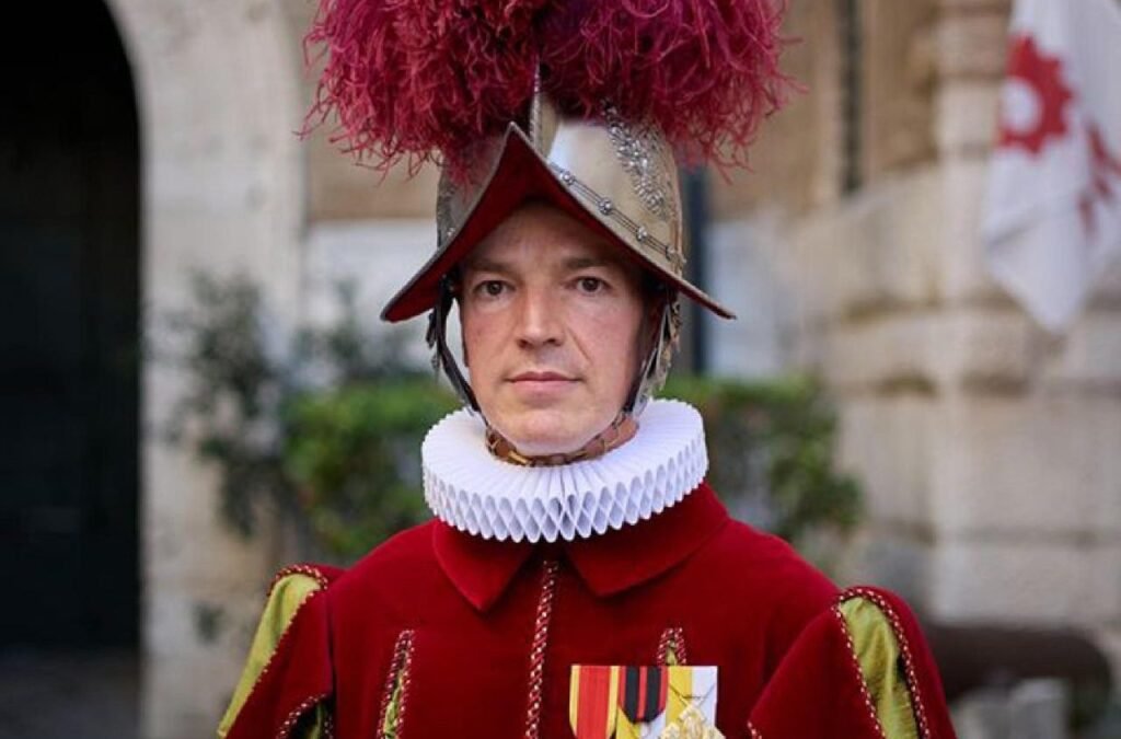 Đức Thánh Cha chọn Anton Kappler, một vệ binh Thụy Sĩ, làm tân trợ lý phòng