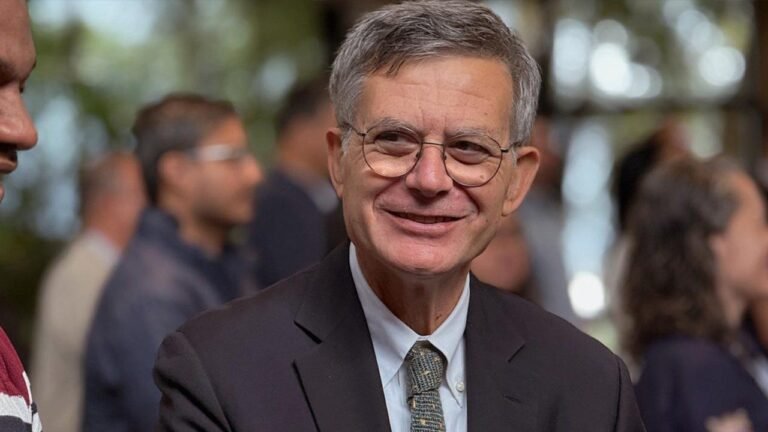 Bộ trưởng Truyền thông: Hiệp thông là hình thức truyền thông đẹp nhất