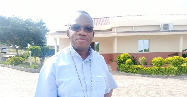 Tín hữu Mozambique bàng hoàng sau vụ tấn công khủng bố đốt phá nhà thờ giáo phận Pemba