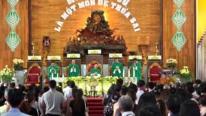 Gia đình Tận Hiến Trẻ: Tâm tình hành hương